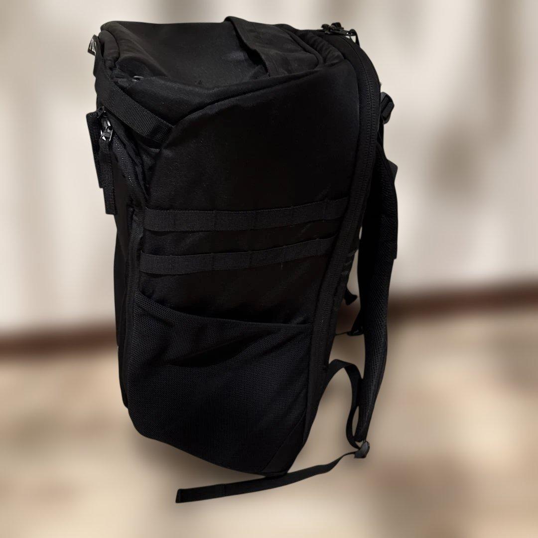 40ℓ美品訳ありLEGIT CAPSULEレジットブラックナイロンバックパック