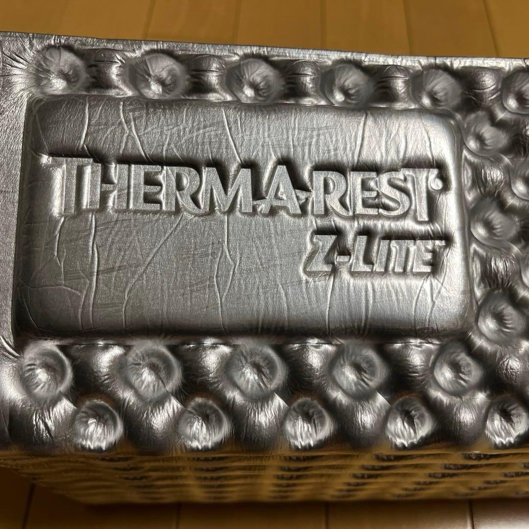 THERMAREST Zライトソル マット シルバー/レモン Rサイズ