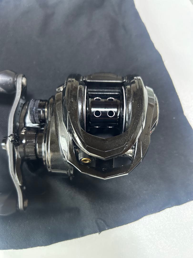 Abu Garcia アブガルシア ROXANI 8 ベイトリール 右巻き