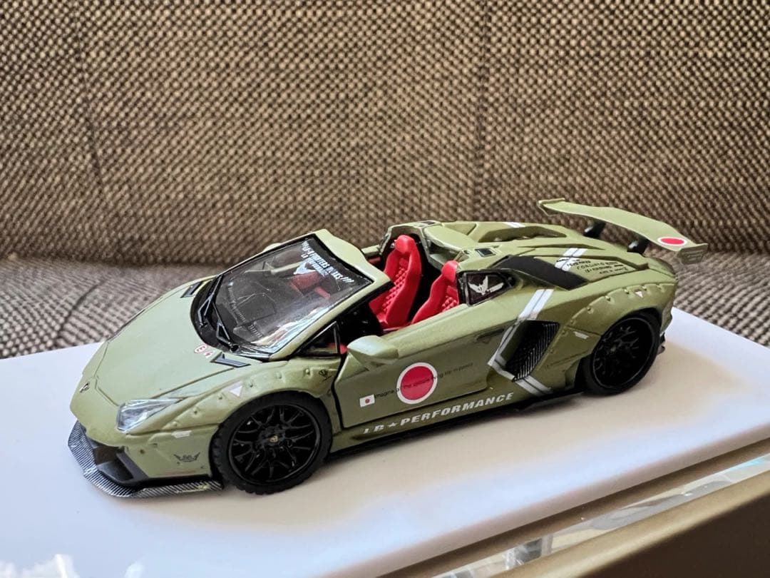 1/64 ランボルギーニ LP700-4 LBWK スパイダー零戦　グリーン