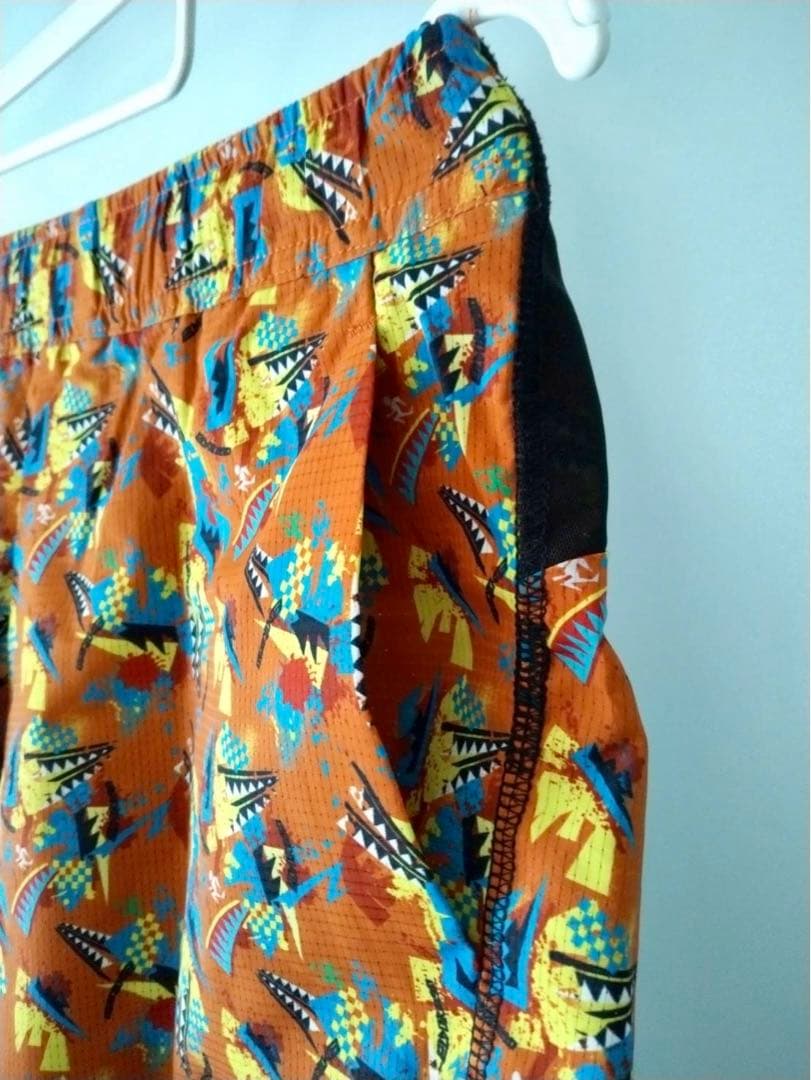 エルドレッソ　ランニング用ショートパンツ