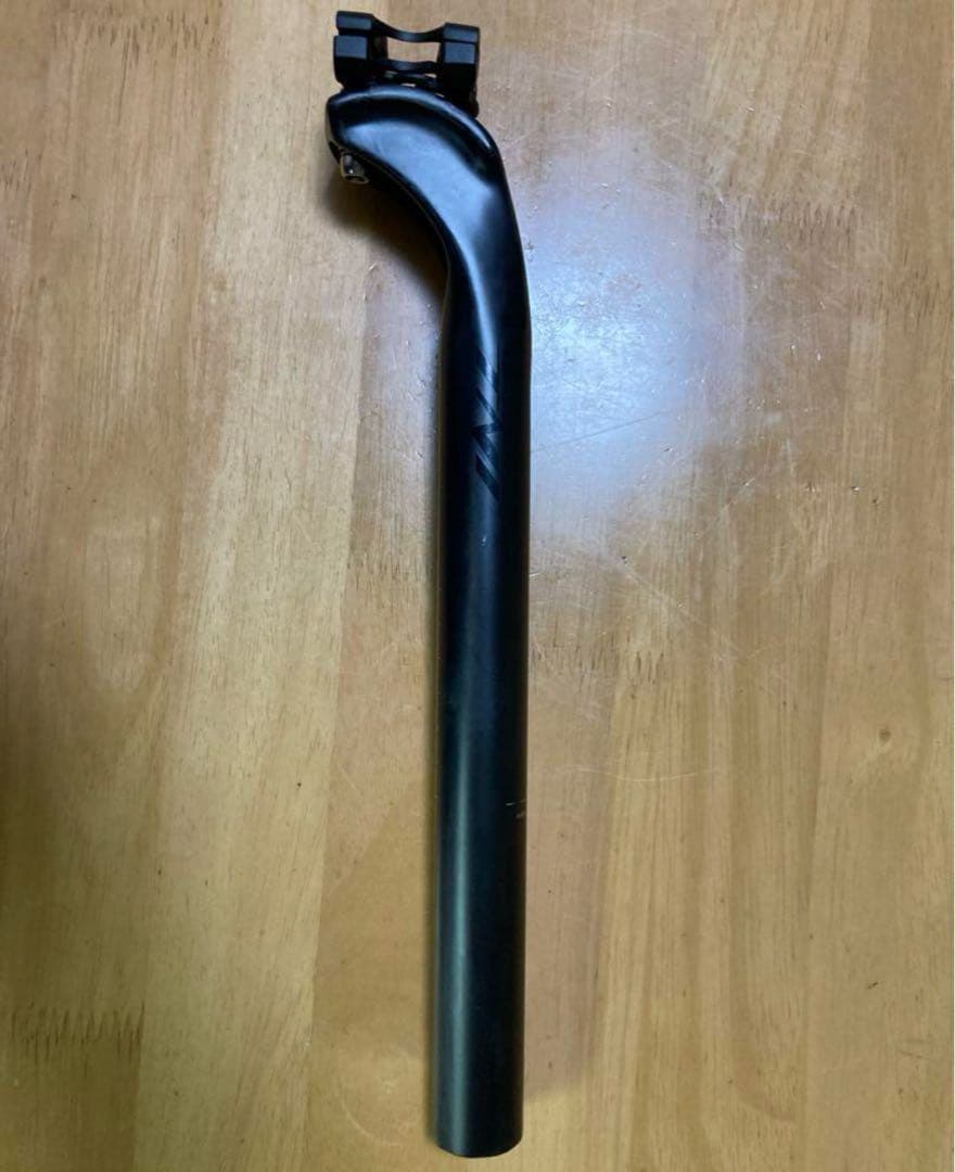 TNI LW-168 カーボン シートポスト