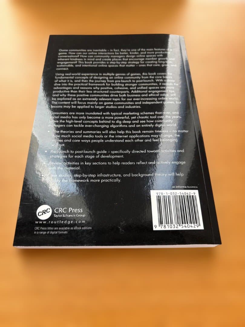 【洋書・美品】Mastering Community Management