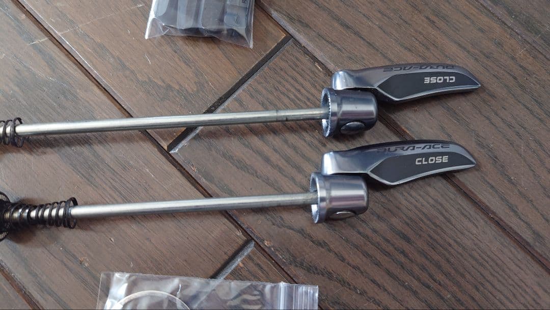 DURA-ACE C75TUホイールContinental Sprinter