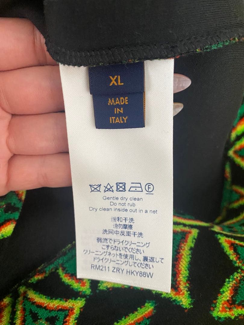 極美品 LOUIS VUITTON ルイヴィトン モノグラム　ジップパーカー