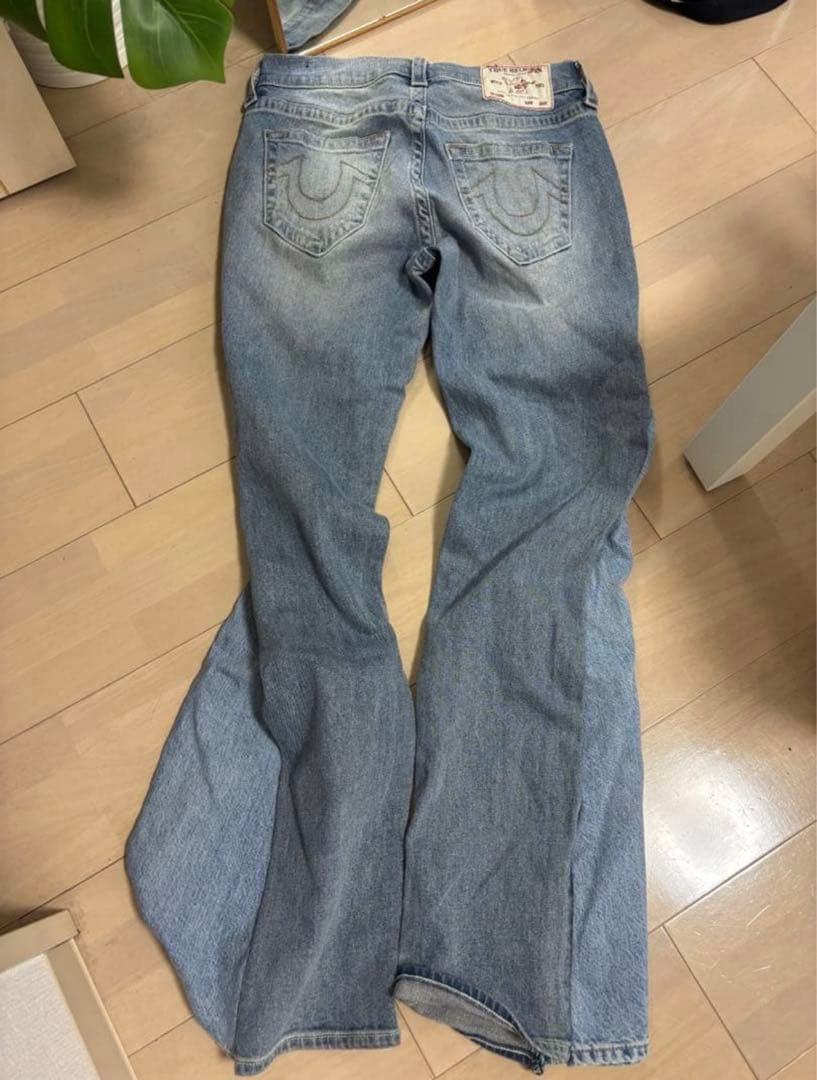 True Religion フレアデニム 28 値下げします