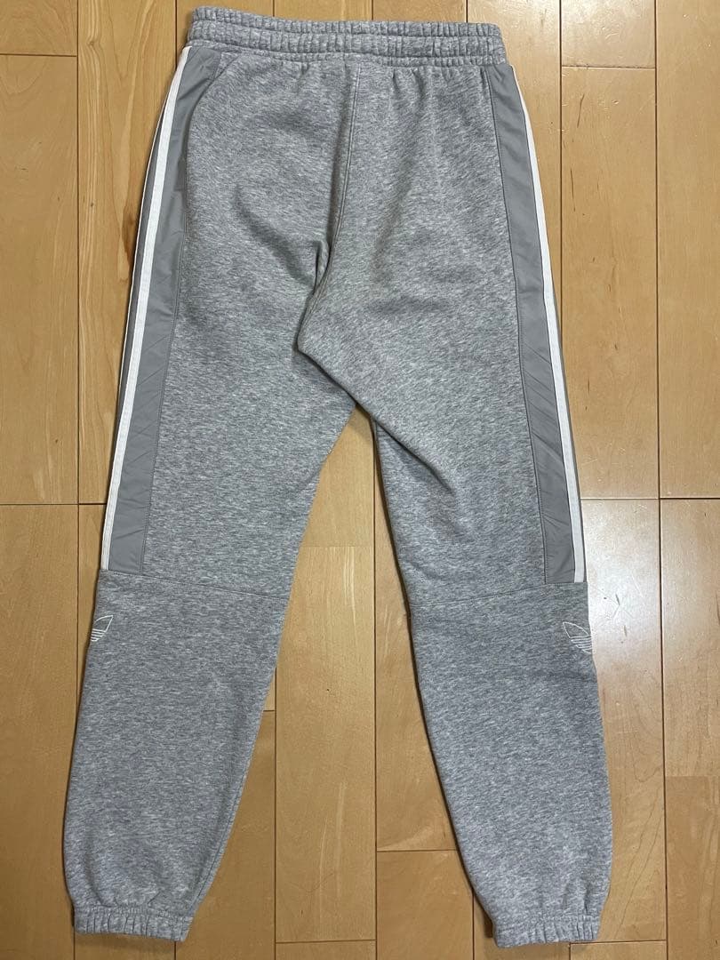 adidas ジップアップ パーカー　スウェット　セットアップ