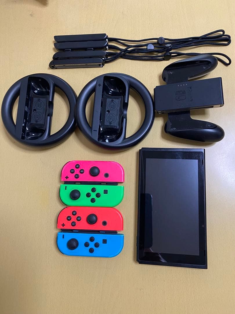 Nintendo Switch 本体セット ネオンカラー　ジョイコン　ハンドル