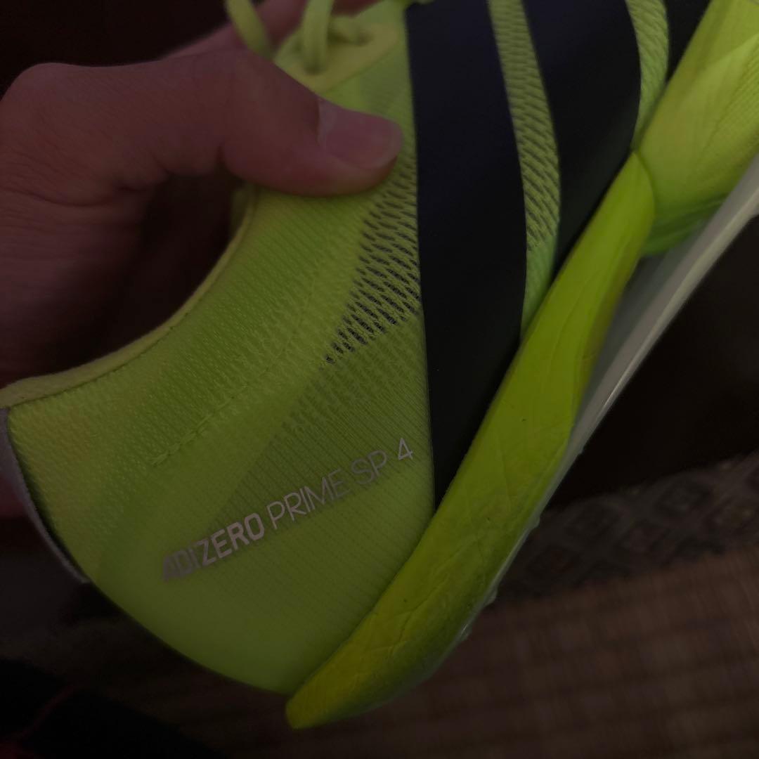 adidas primeSP4 スパイクシューズ 蛍光イエロー