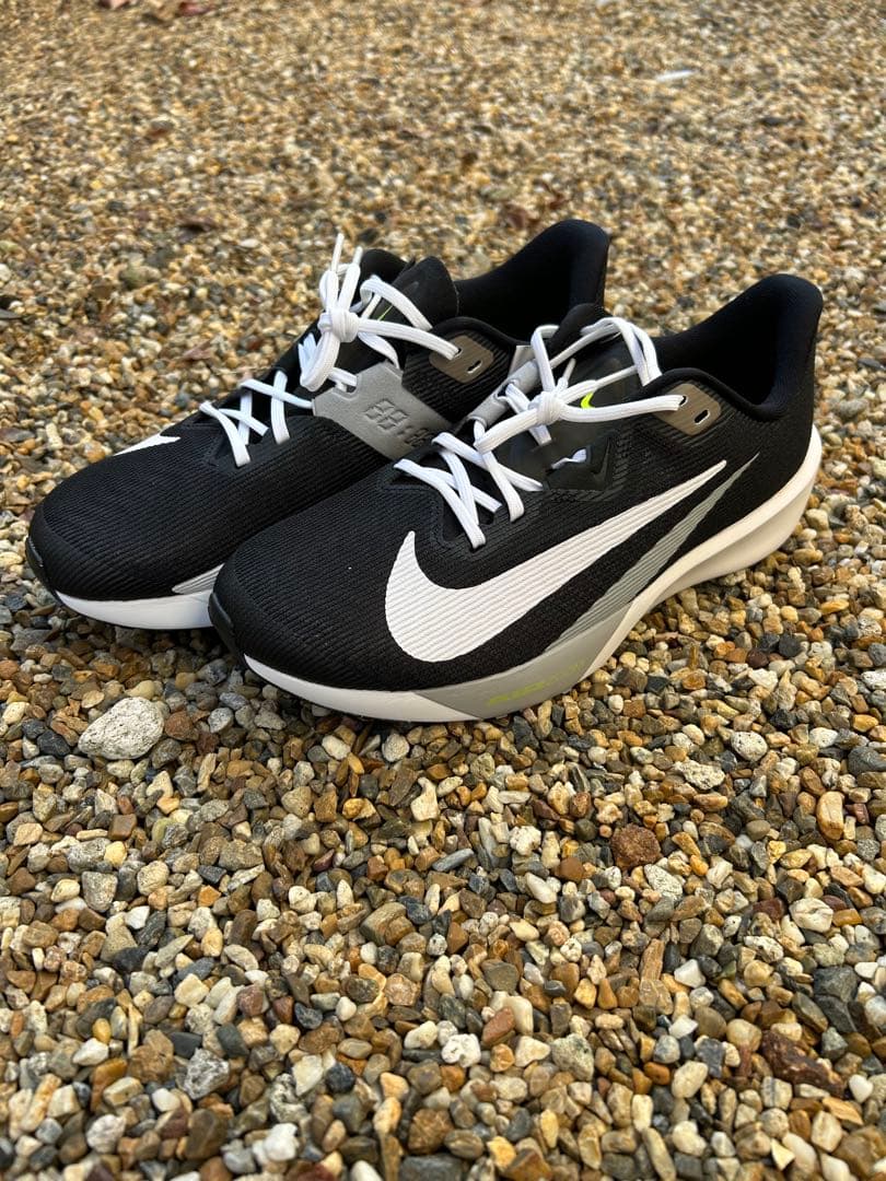 新品★未使用★NIKE ライバルフライ3★27.0cm