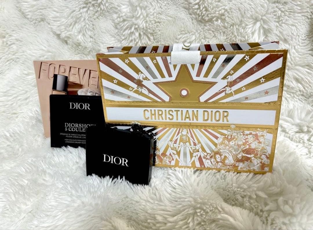 【新品未使用】Dior サンククルール アイシャドウ 743 ローズ チュール