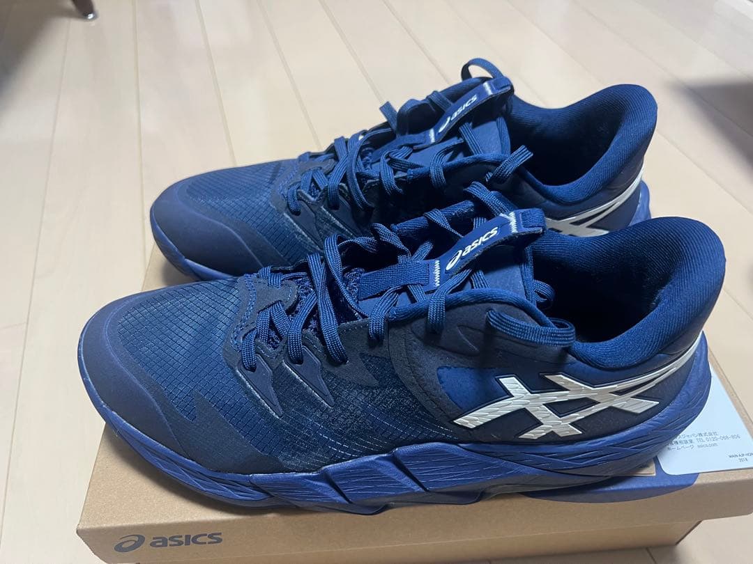 ASICS バスケットボールシューズ UNPRE ARS LOW 2