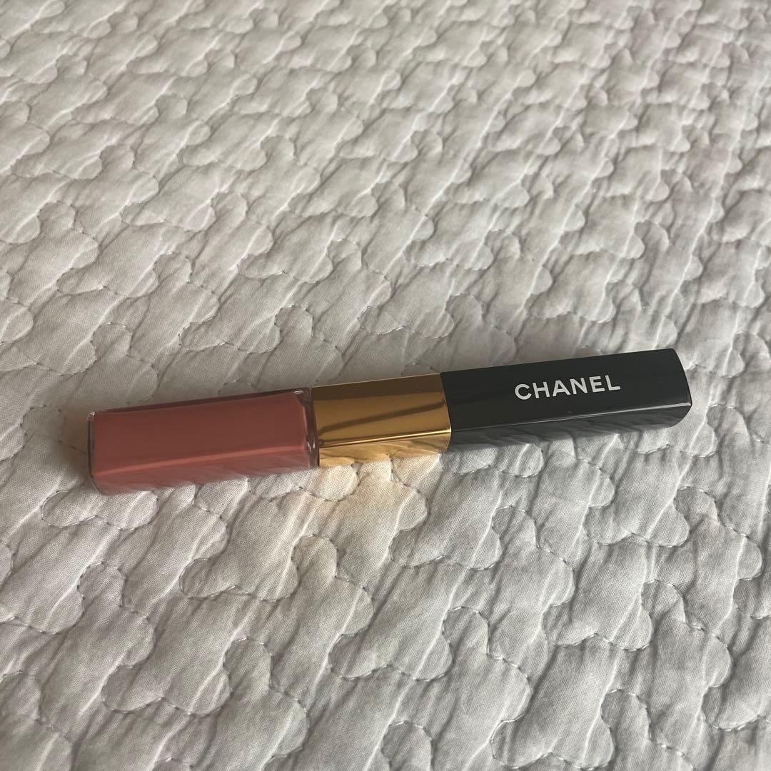 新品未使用CHANEL ルージュ デュオウルトラ　トゥニュ69 テンダーベージュ