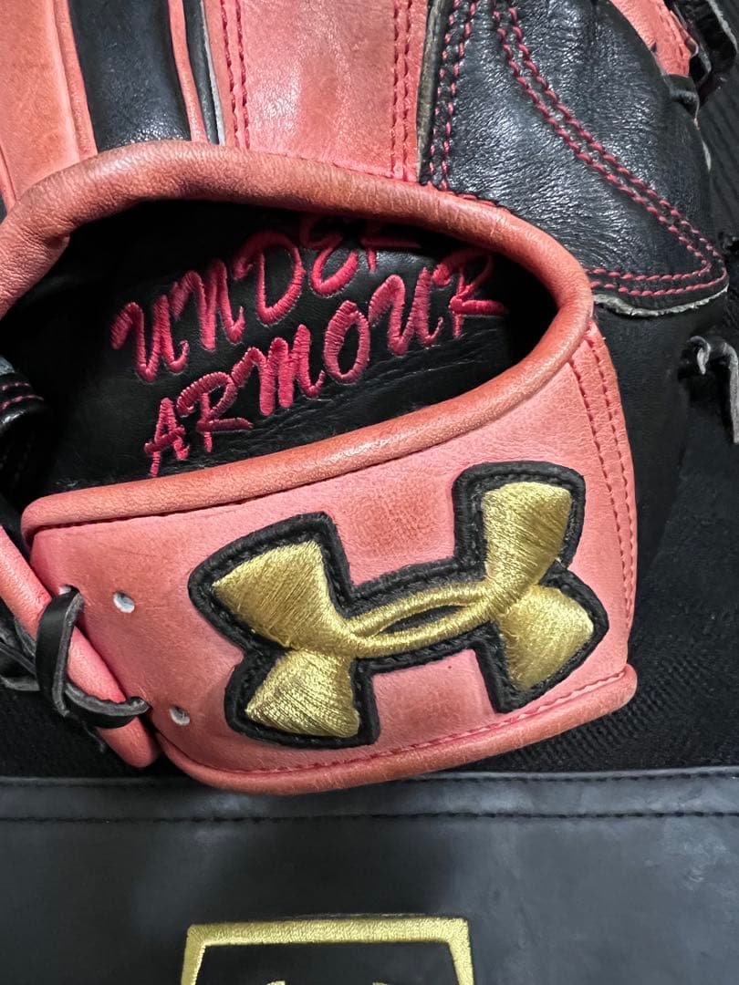 【激レア】UNDER ARMOUR 硬式野球グローブ オーダー品
