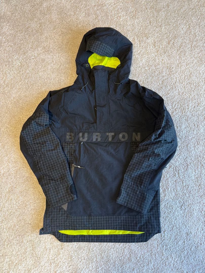 BURTON スノーボードジャケット 防水衣類専用の洗剤で洗いました。