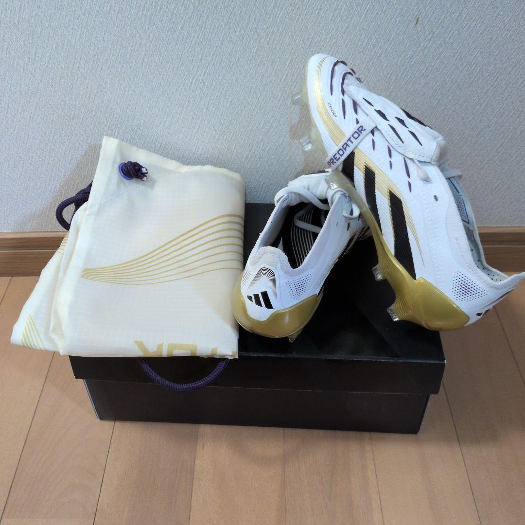 adidas Predator サッカーシューズホワイト/ゴールドサイズ22cm