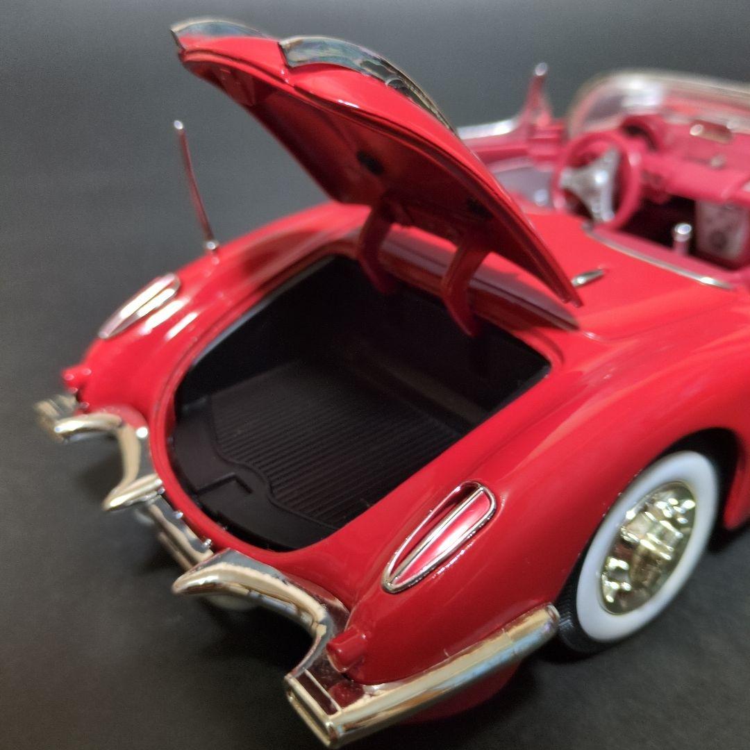 1/18ミニカー　CHEVROLET·CORVETTE·C1