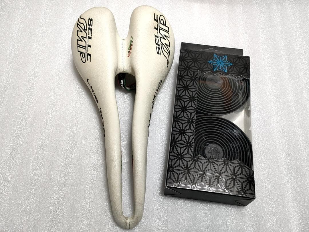 定価36000円 SELLE SMP LITE209 軽量 サドル 自転車 中古