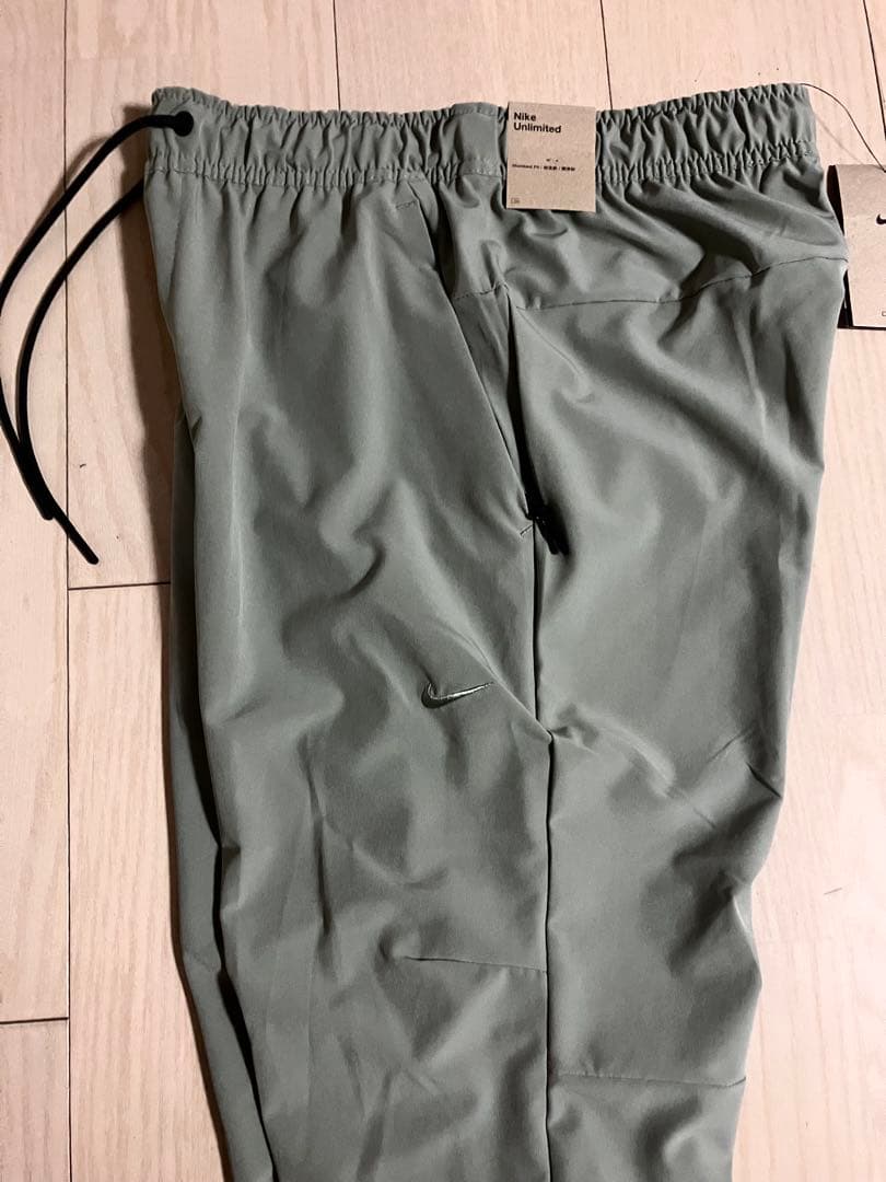 ナイキ メンズ Dri-FIT ストレートレッグ ヴァーサタイルパンツ L新品