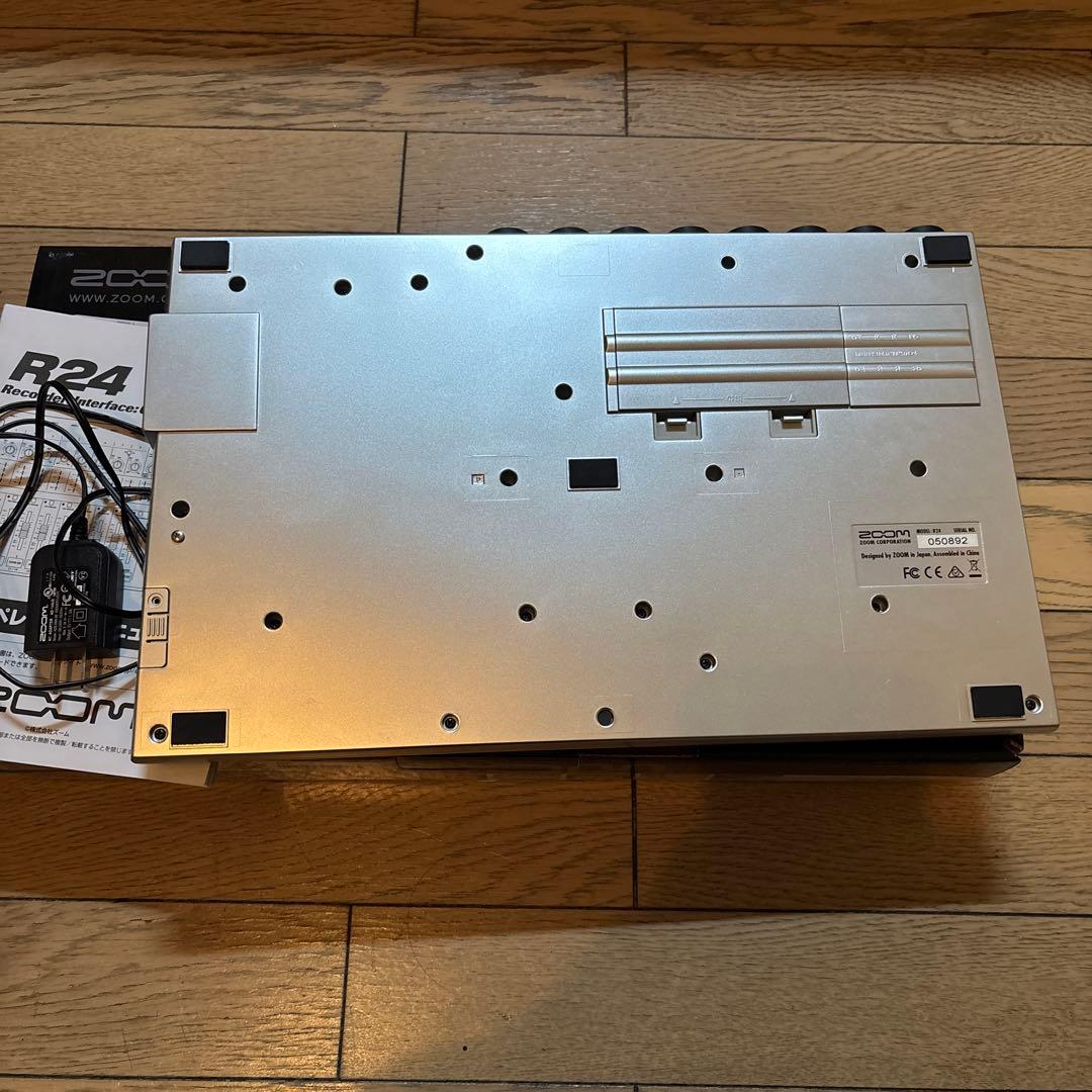 ZOOM R24 美品