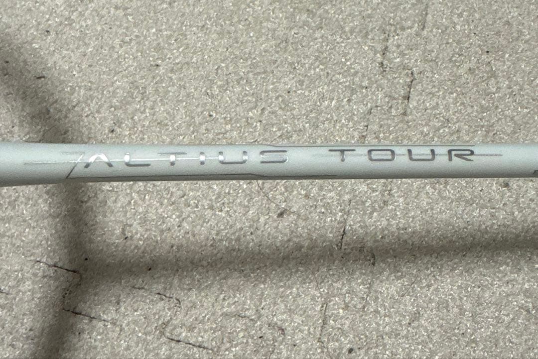 ☆YONEX バドミントンラケット 2本セット ケース付き