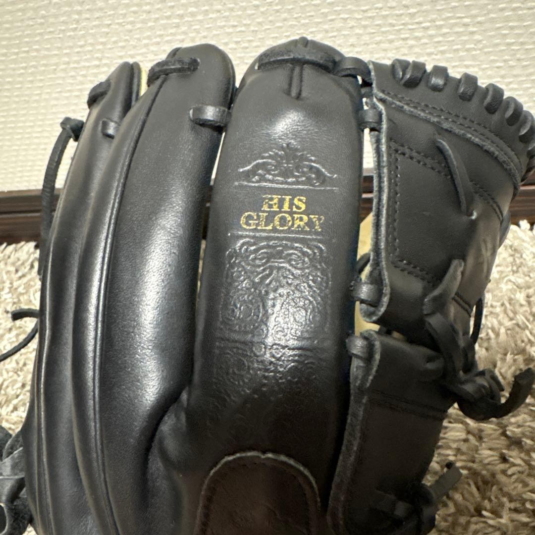 【激レア】Absolutely Ridiculous\"Bible Glove\"