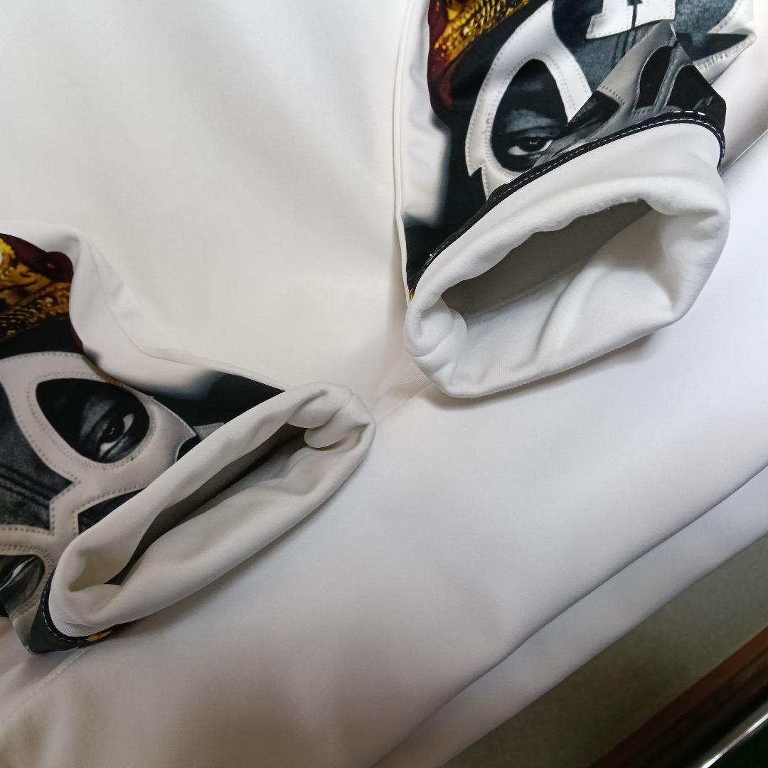 ラッセルノ 裏起毛ハイネックトレーナー 白×黒 袖ルチャマスク／SIZE:4