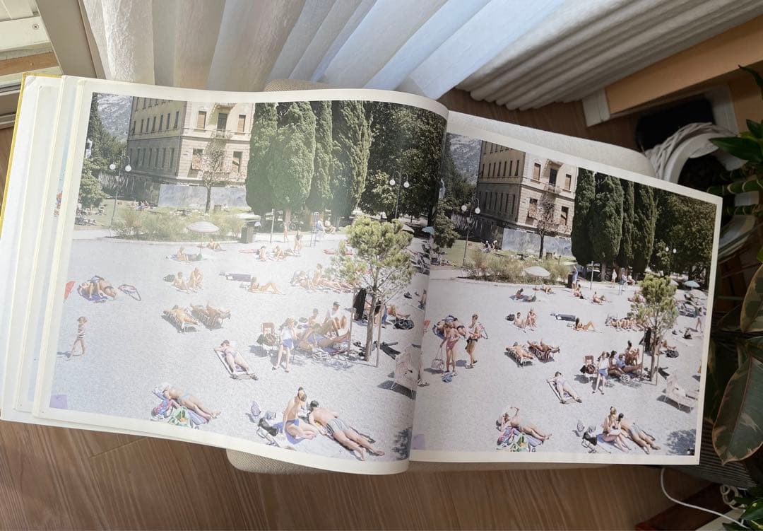 美品Massimo Vitali Landscape with Figures