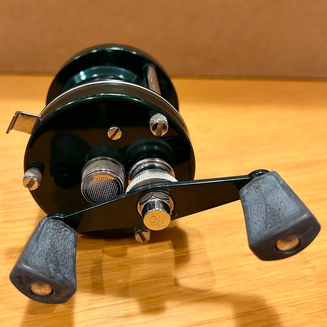 ABU Ambassadeur 5000 D ベイトリール グリーン