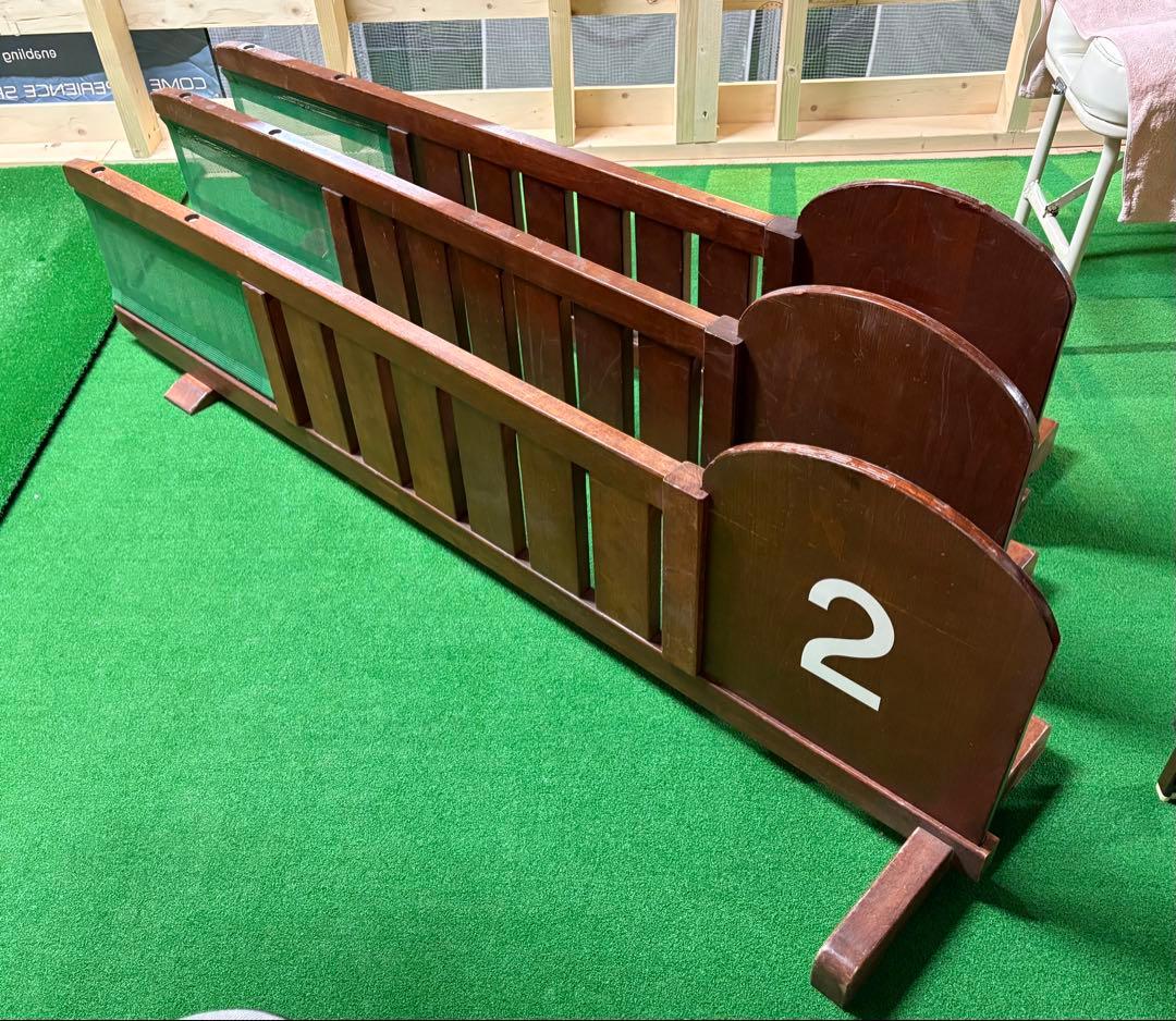 中古　ゴルフ練習打席の仕切