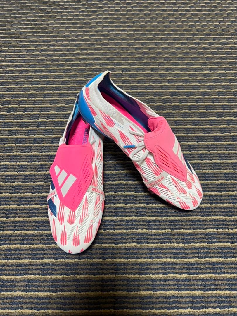 adidas Predator スパイクシューズ ホワイト/ピンク/ブルー
