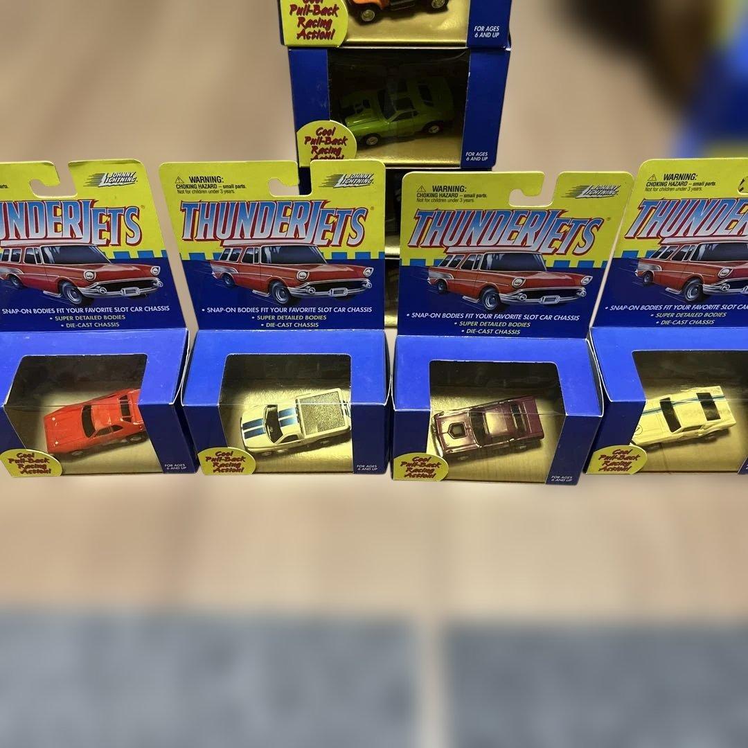 ★未開封 HO用ボディ プルバックカー JOHNNY LIGTHNING