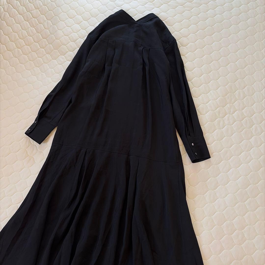 【24SS美品】BEARDSLEY✴︎カラーレスシャツワンピース　ブラックFREE